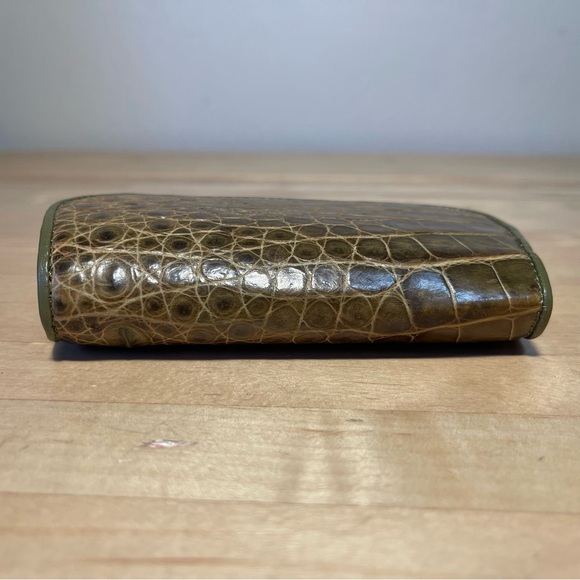 Croc embossed leather trifold vintage wallet - Picture 6 of 9